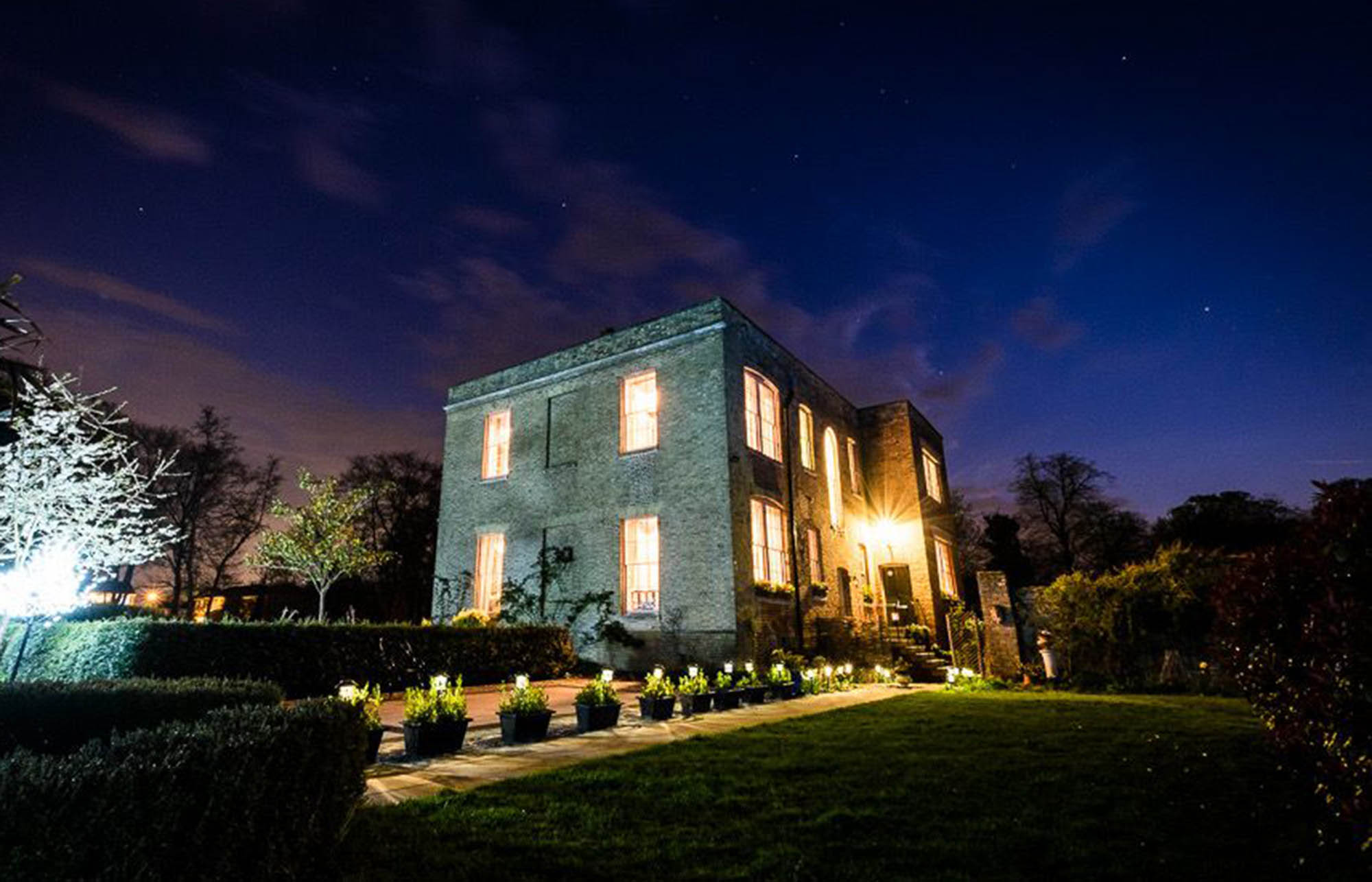 Bedfordshire manor house wedding venue Shortmead 1Bedfordshire manor house wedding venue Shortmead beautifully lit at night