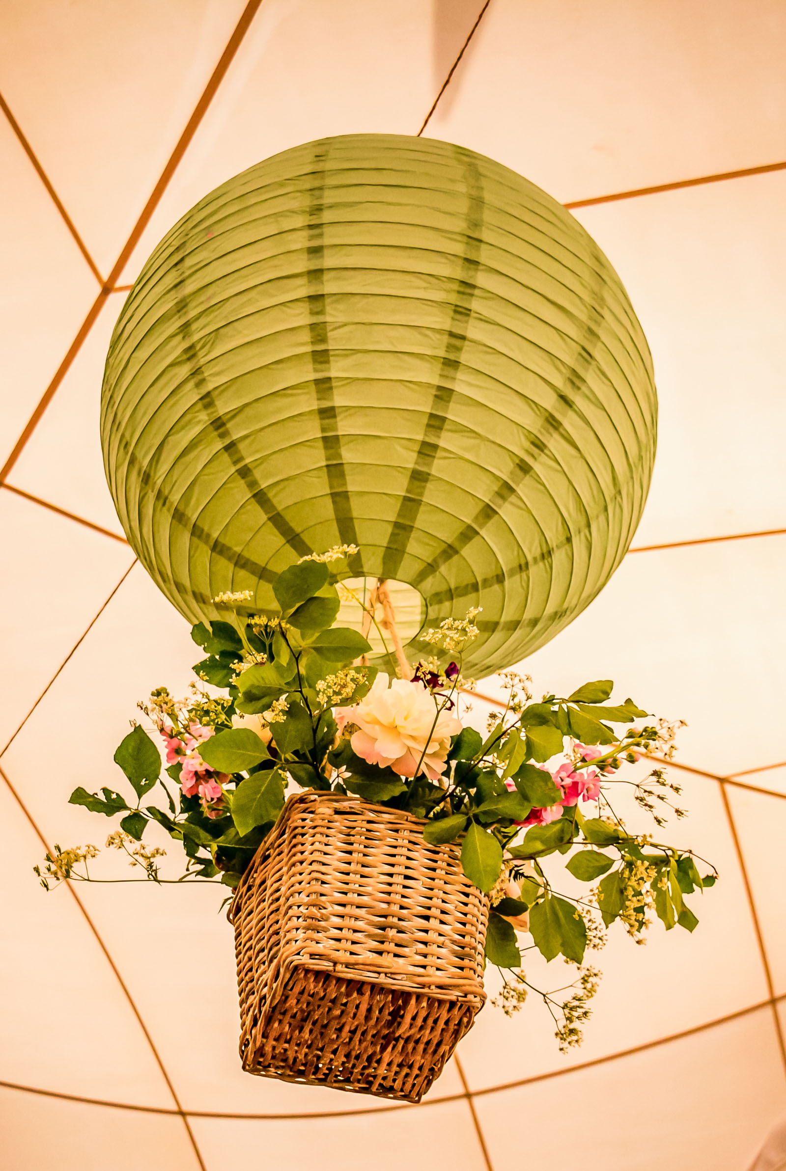 marquee wedding images by Anna Rainbow Photography in Hampshire