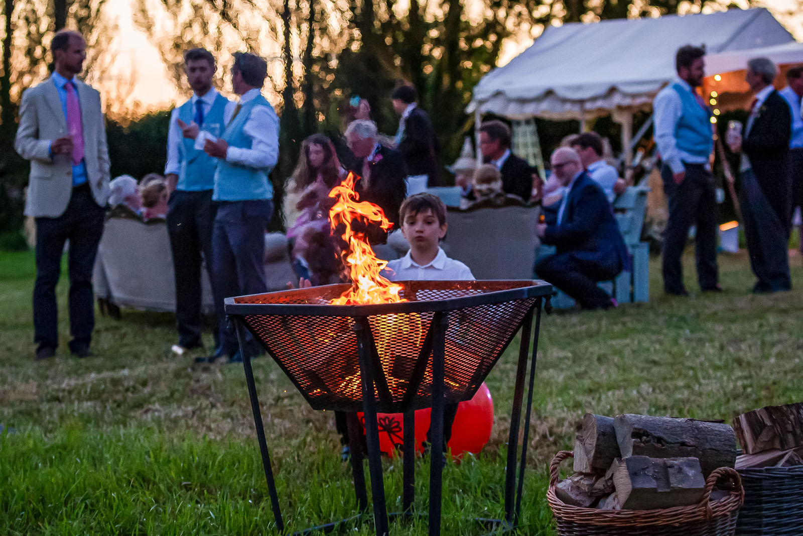 marquee wedding images by Anna Rainbow Photography in Hampshire