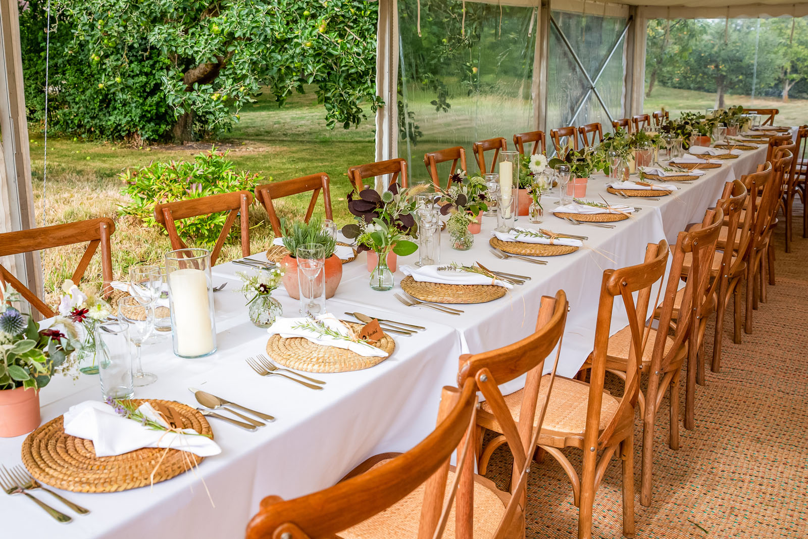 marquee wedding images by Anna Rainbow Photography in Hampshire