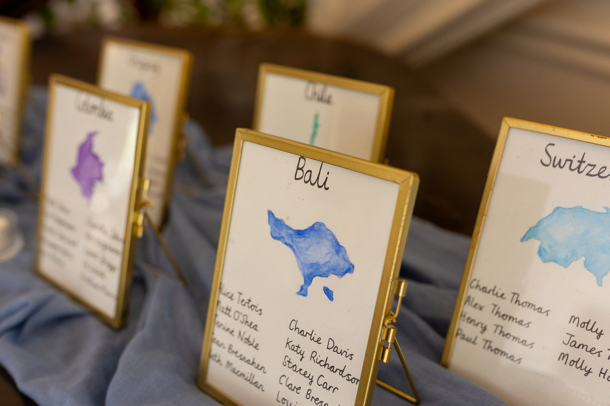 Beautiful moments from Izzy and Tom's wedding at Barley Wood captured by Bristol wedding photographer Martin Dabek