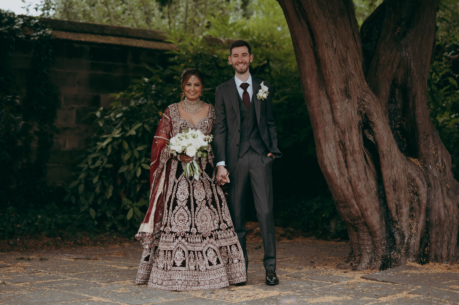 Suman and Scott's beautiful Coombe Abbey wedding of 2 cultures with images by Damien Vickers Photography Cambridge