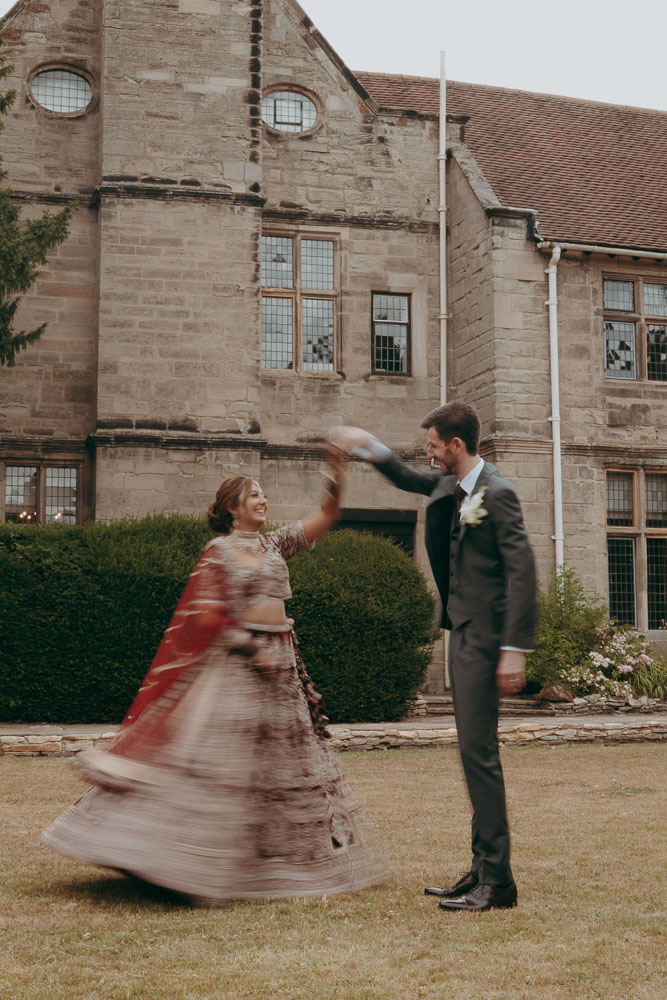 Suman and Scott's beautiful Coombe Abbey wedding of 2 cultures with images by Damien Vickers Photography Cambridge