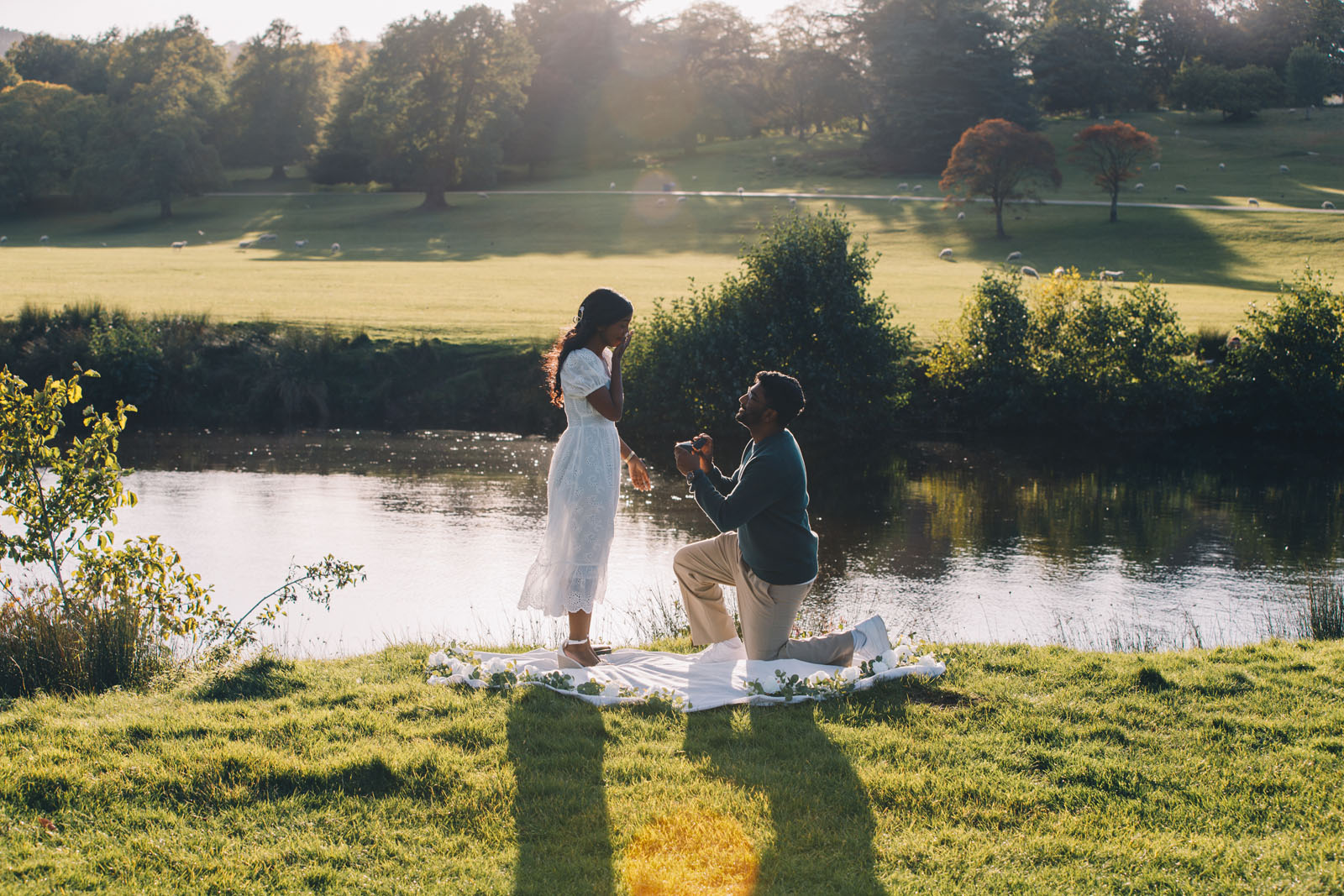 romantic proposal picnic at Chatsworth Derbyshire with Priti Shikotra Photography from Manchester