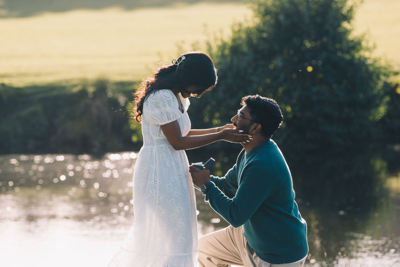 romantic proposal picnic at Chatsworth Derbyshire with Priti Shikotra Photography from Manchester