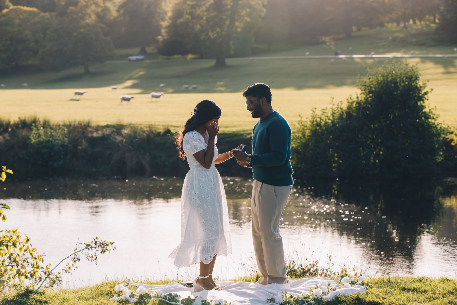 romantic proposal picnic at Chatsworth Derbyshire with Priti Shikotra Photography from Manchester