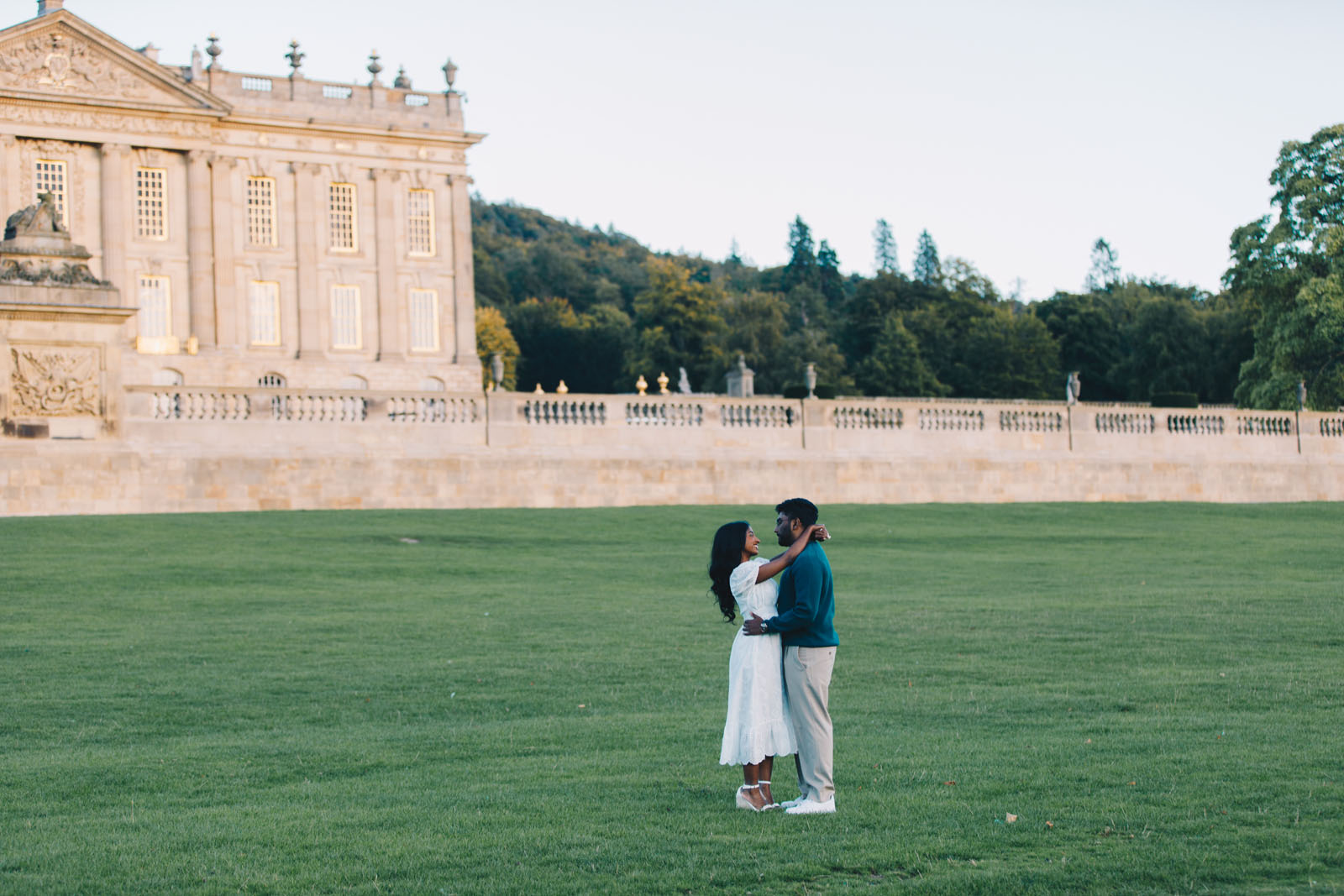 romantic proposal picnic at Chatsworth Derbyshire with Priti Shikotra Photography from Manchester