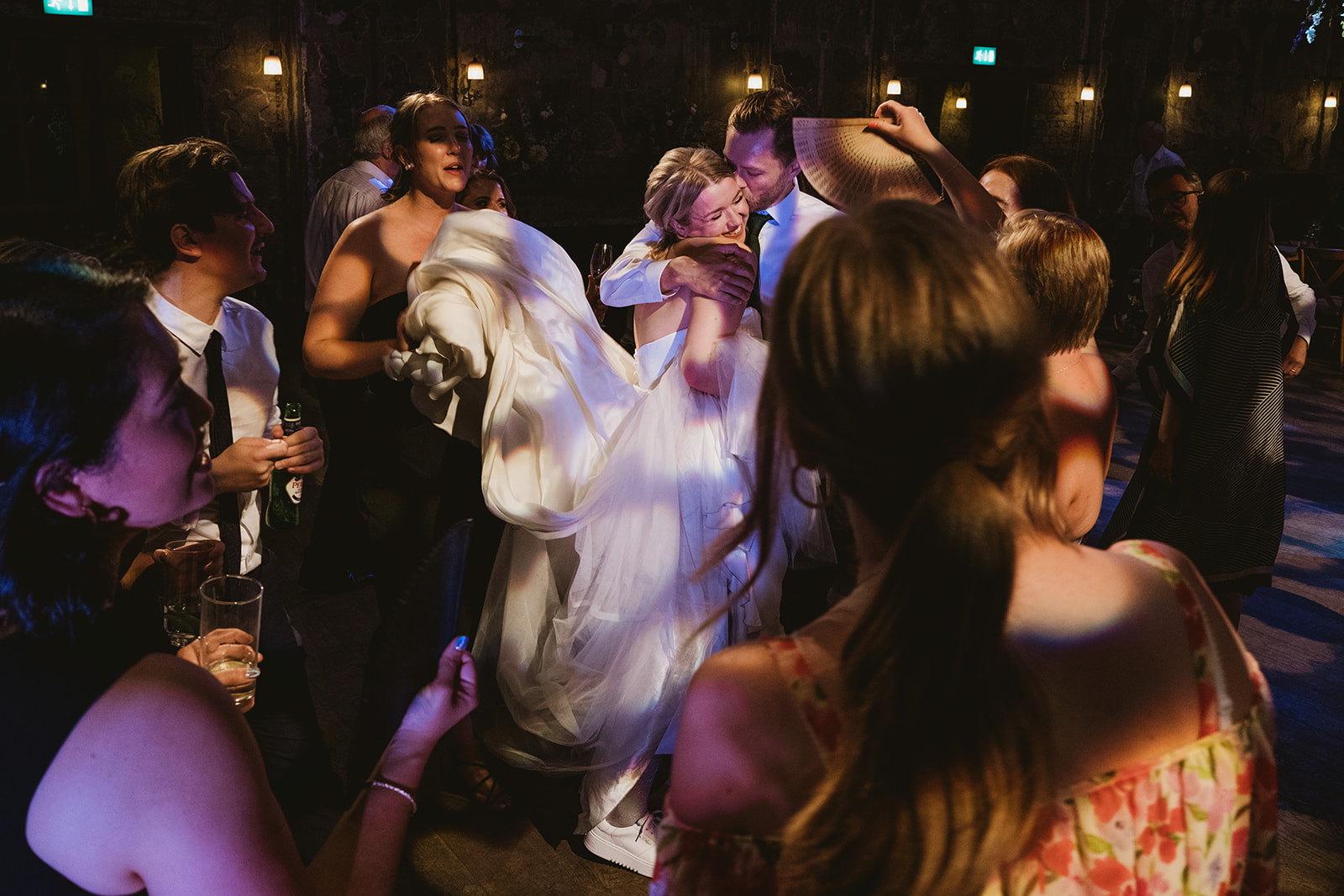 photos from a Battersea London wedding with relaxed vibes in a documentary style with York Place Studios