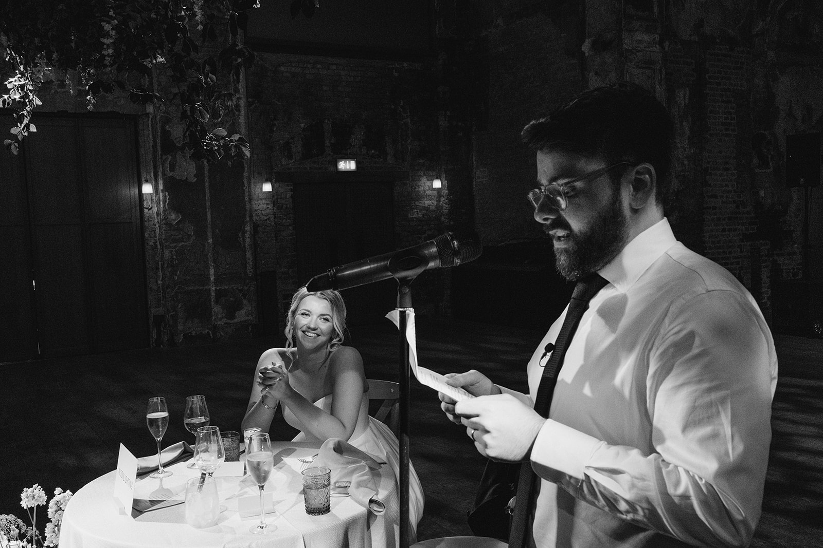 photos from a Battersea London wedding with relaxed vibes in a documentary style with York Place Studios