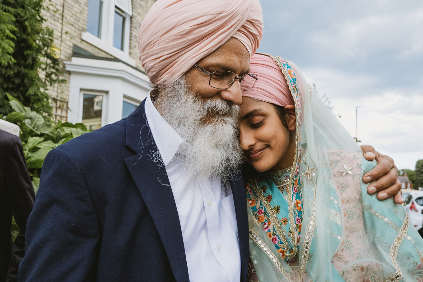 Authentic moments from a Sikh wedding in Newcastle UK with photographs by York Place Studios