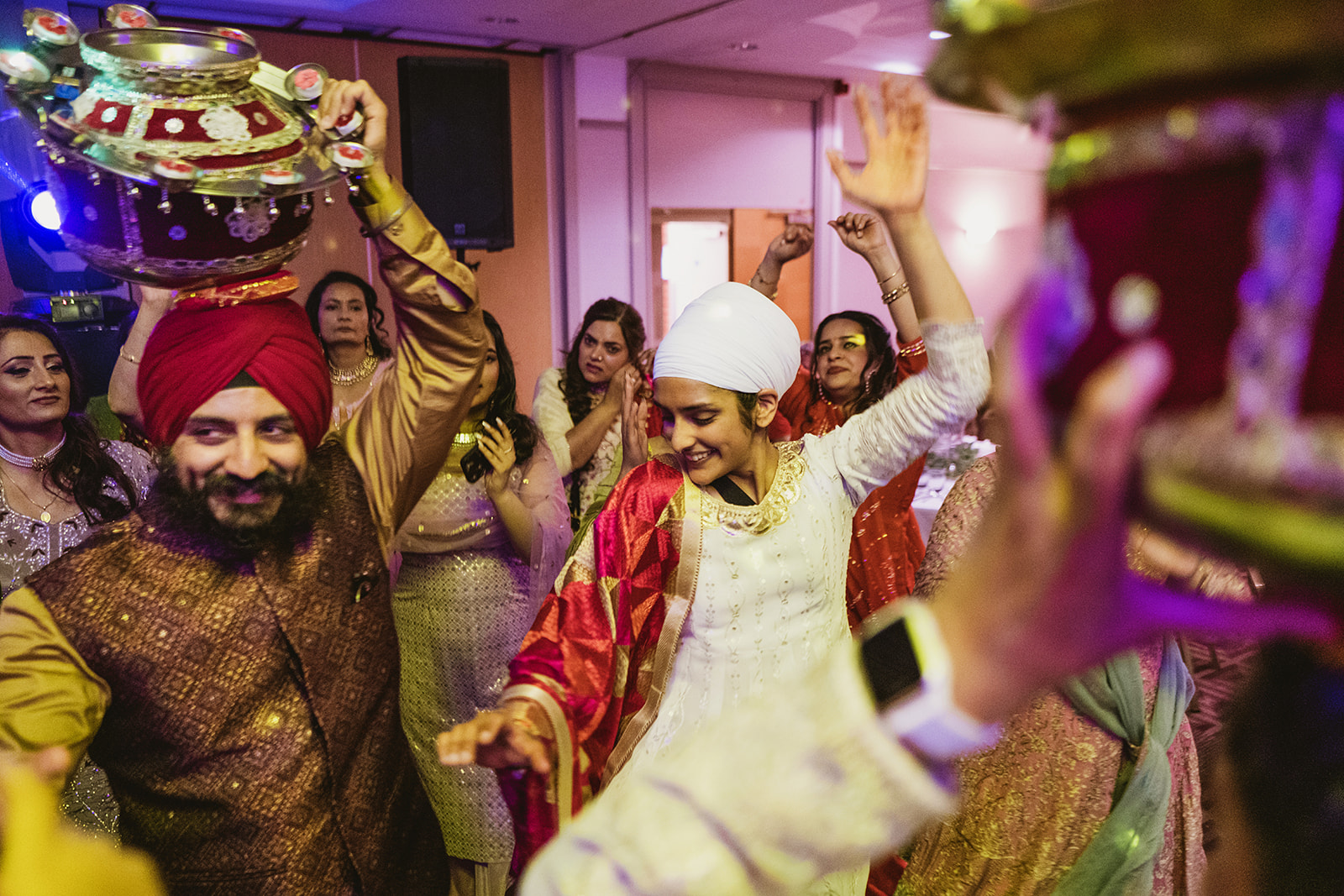 Peaceful, joyful and chaotic moments from a Sikh wedding in Newcastle UK with photographs by York Place Studios