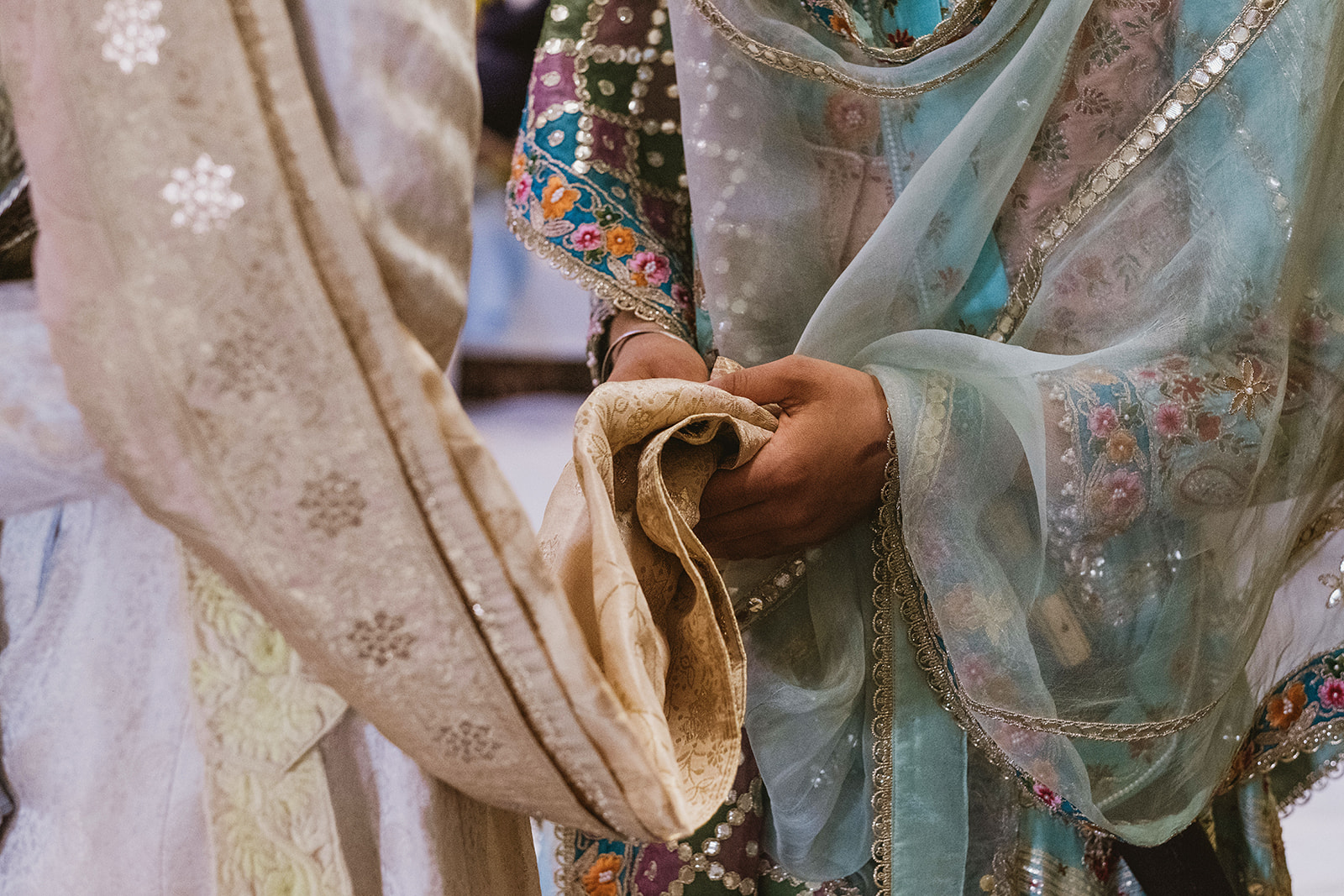 Peaceful, joyful and chaotic moments from a Sikh wedding in Newcastle UK with photographs by York Place Studios