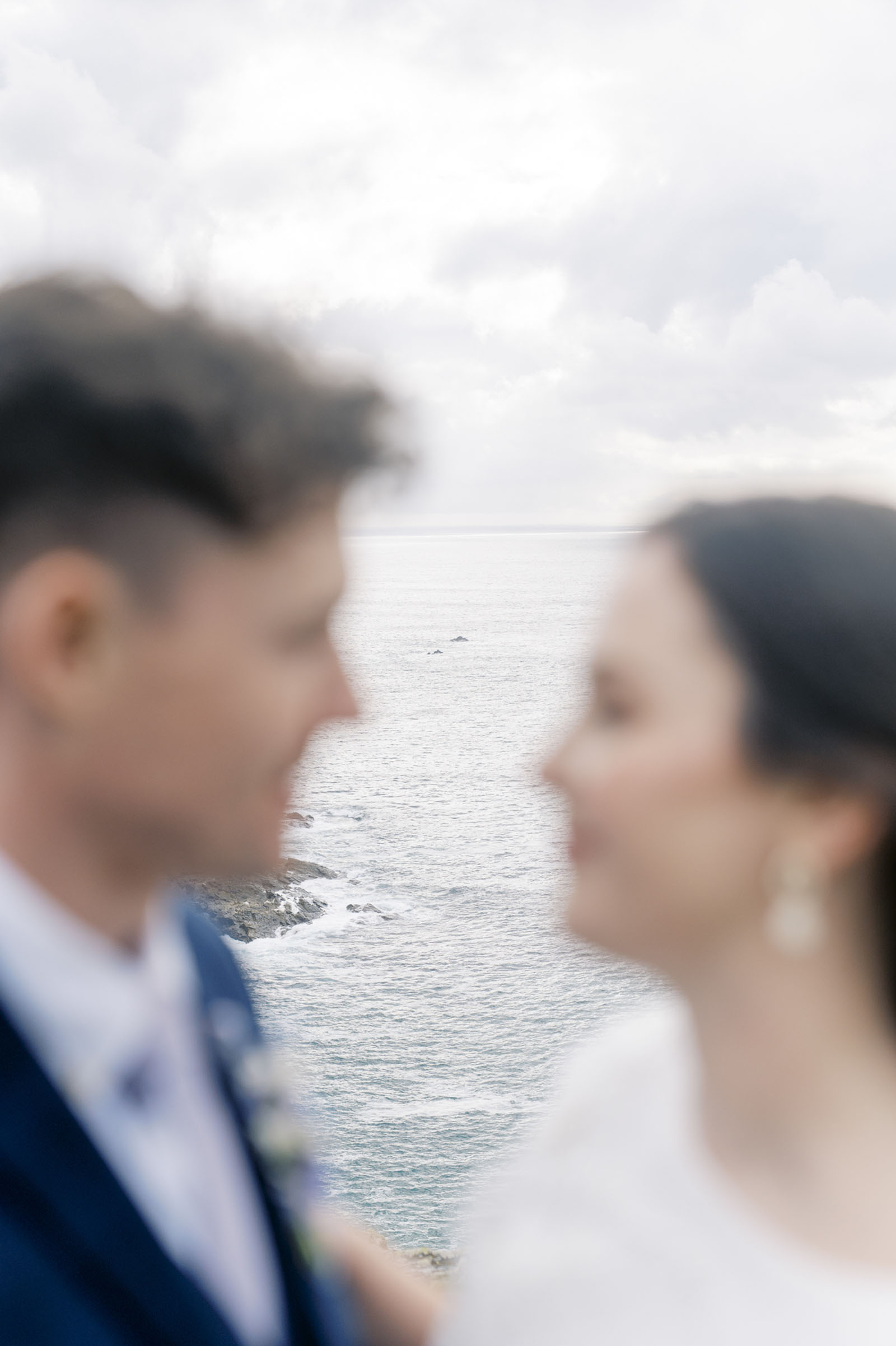 elopement photography inspiration for couples, photographed on the coast of Cornwall by Charlotte Sams