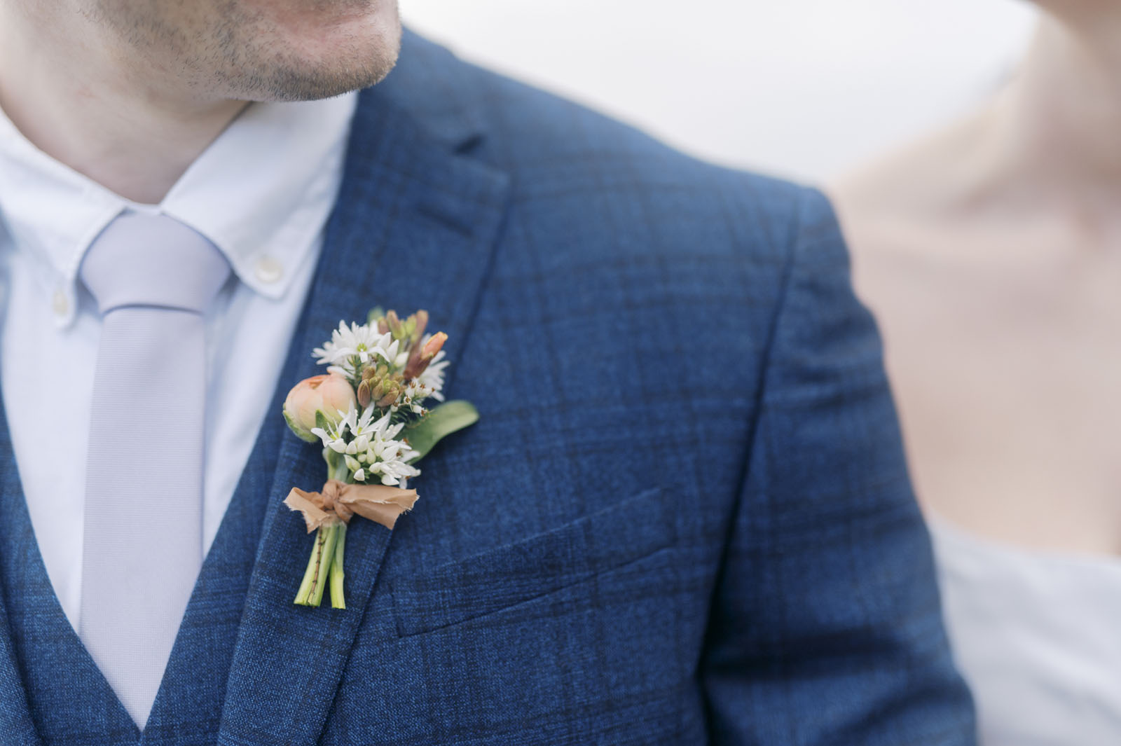 elopement photography inspiration for couples, photographed on the coast of Cornwall by Charlotte Sams