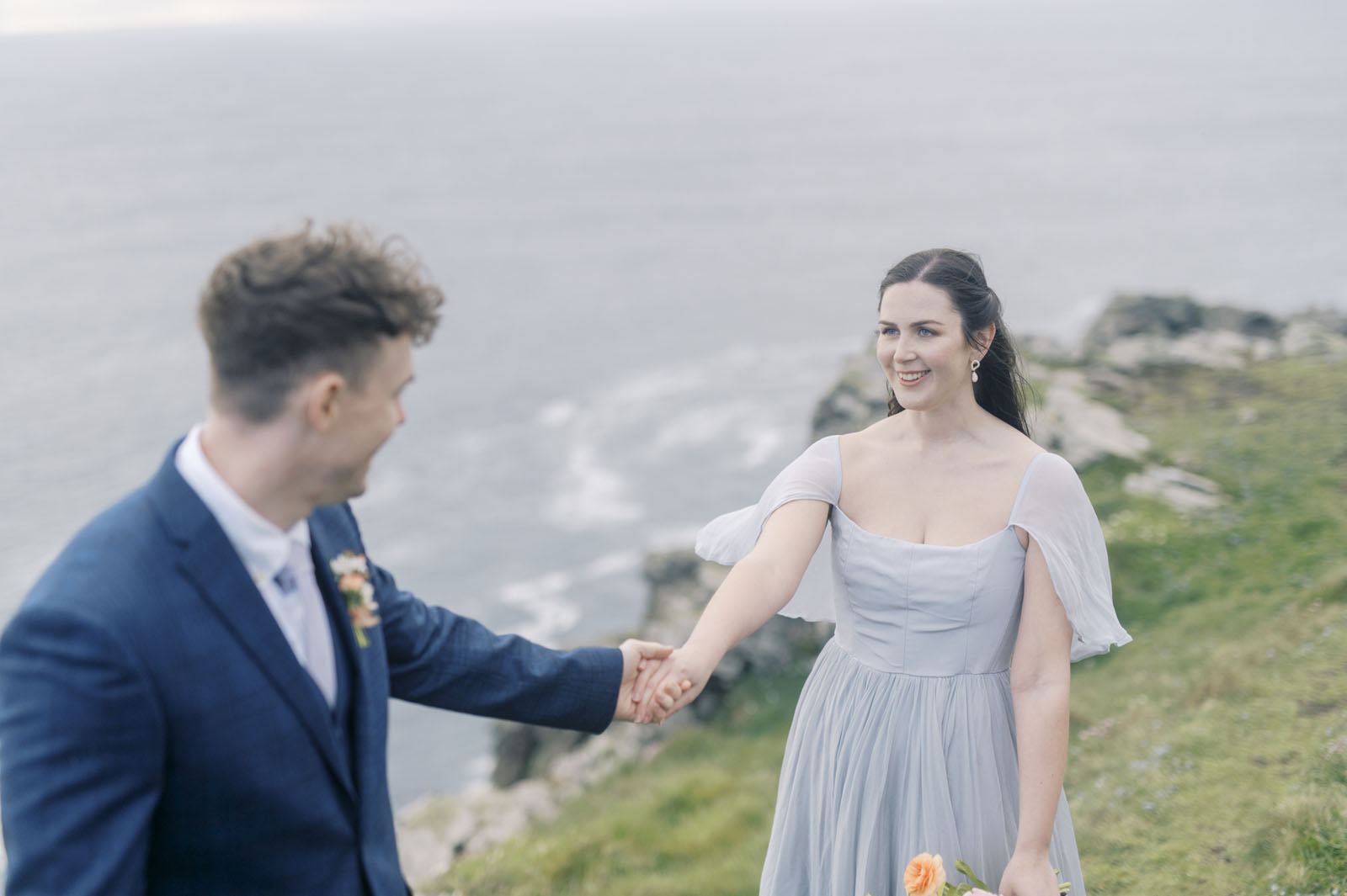 elopement photography inspiration for couples, photographed on the coast of Cornwall by Charlotte Sams